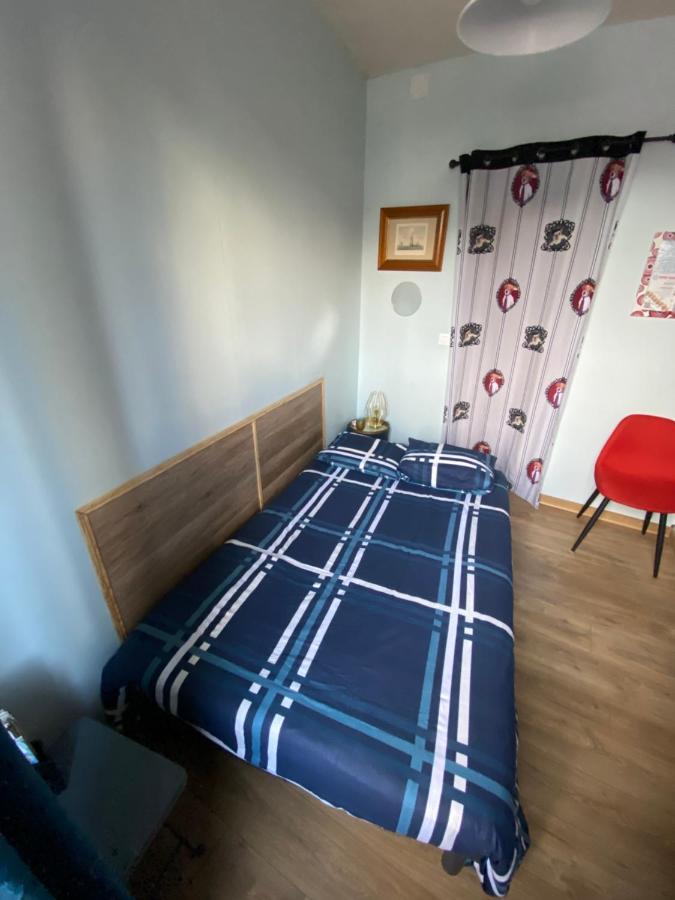 En Rez-de-chaussé, De 21m 2 * Beauvais
